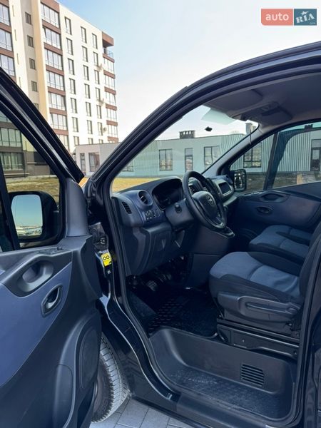 Минивэн Opel Vivaro 2016 в Львове