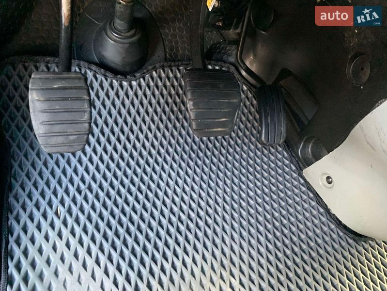 Минивэн Opel Vivaro 2014 в Черновцах