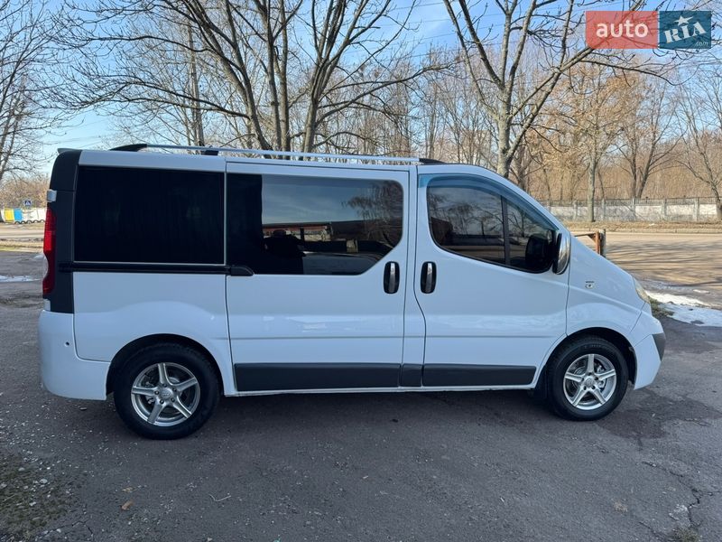 Мінівен Opel Vivaro 2008 в Чернігові
