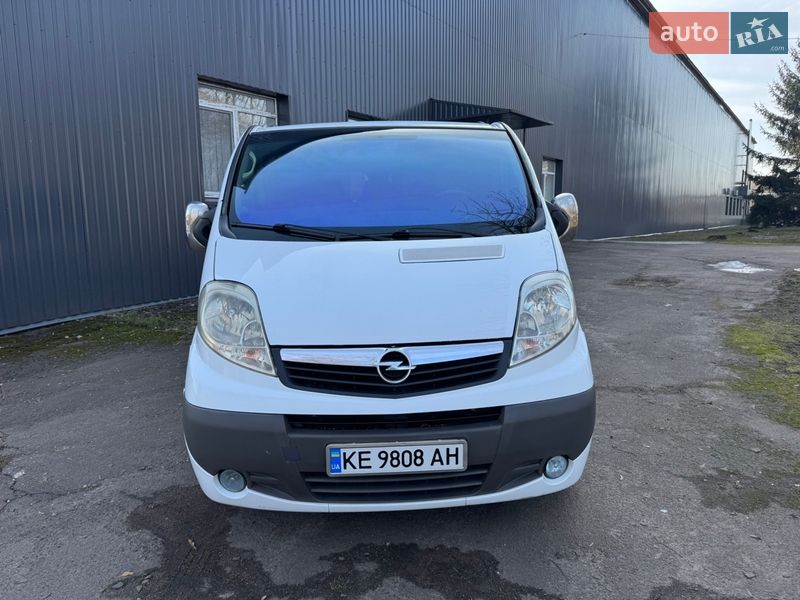 Мінівен Opel Vivaro 2008 в Чернігові