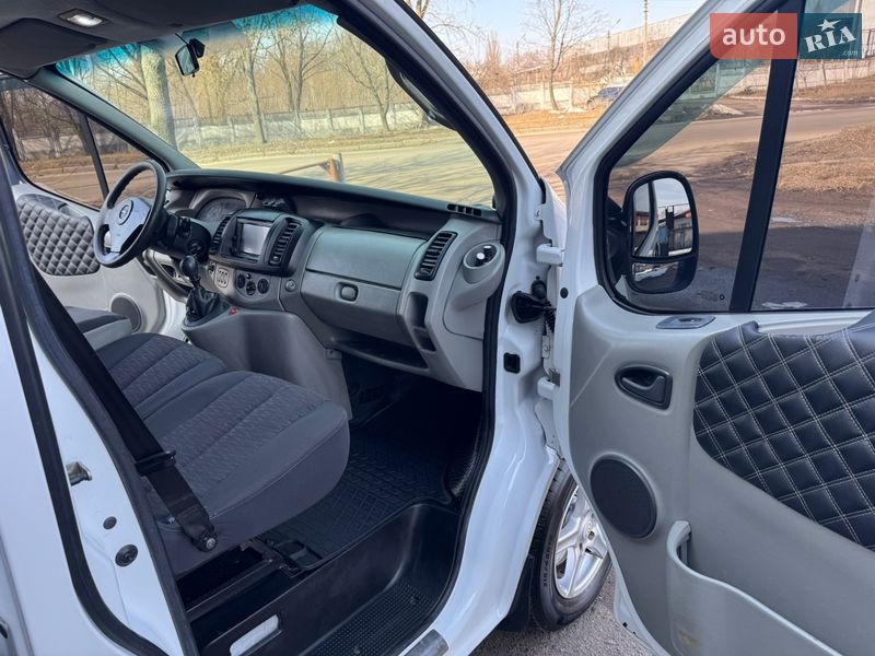 Мінівен Opel Vivaro 2008 в Чернігові