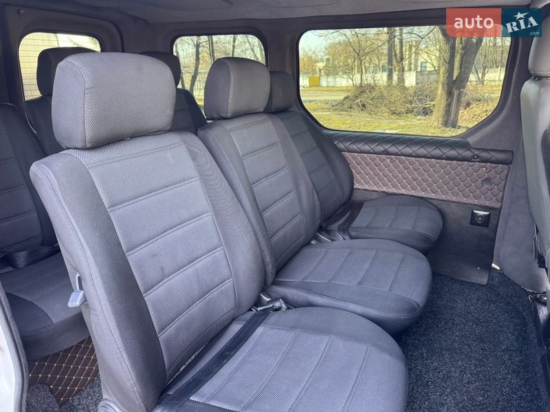 Мінівен Opel Vivaro 2008 в Чернігові