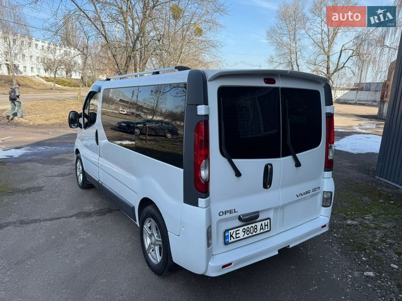 Мінівен Opel Vivaro 2008 в Чернігові