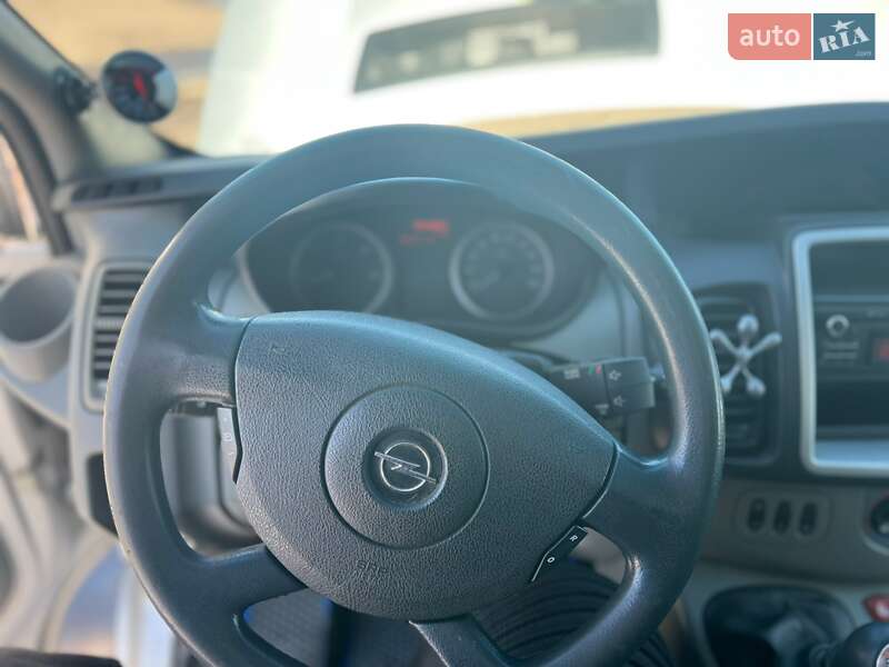 Минивэн Opel Vivaro 2014 в Чернигове