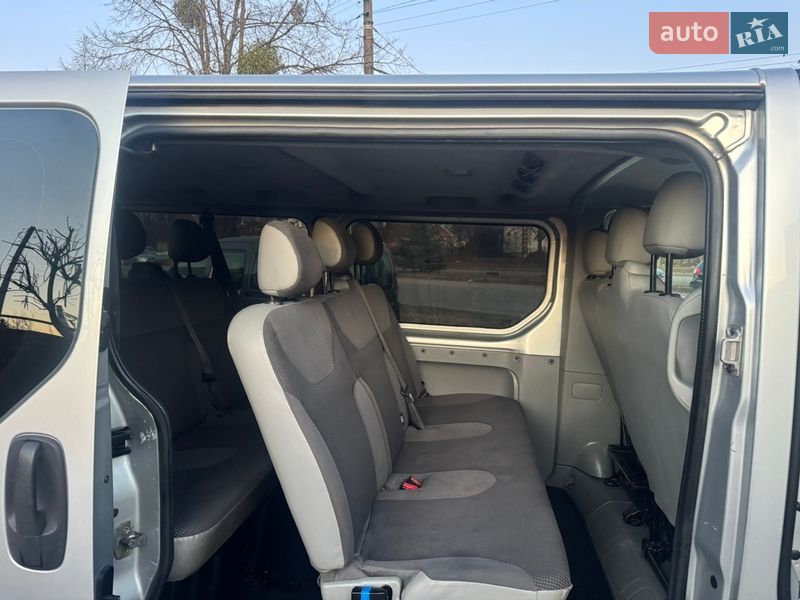 Минивэн Opel Vivaro 2011 в Луцке