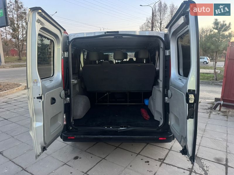 Минивэн Opel Vivaro 2011 в Луцке