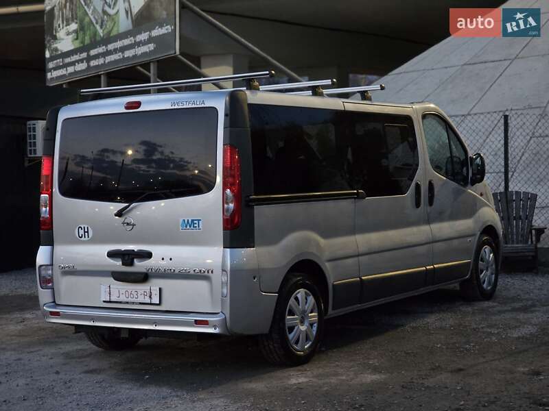 Минивэн Opel Vivaro 2011 в Тернополе