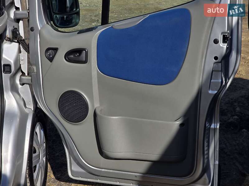 Минивэн Opel Vivaro 2011 в Тернополе