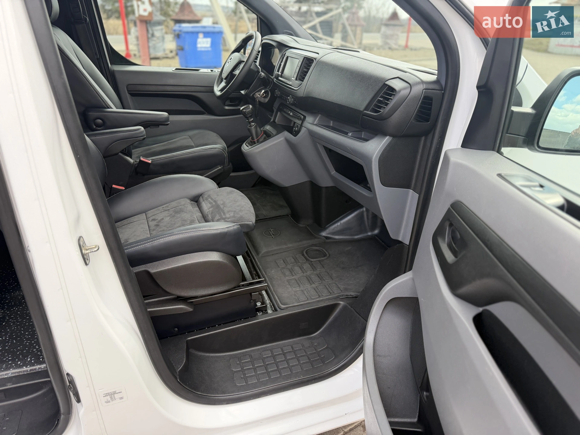 2021 Opel Vivaro - мініатюра 25