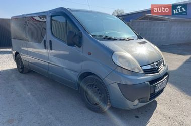 Мінівен Opel Vivaro 2013 в Кореці