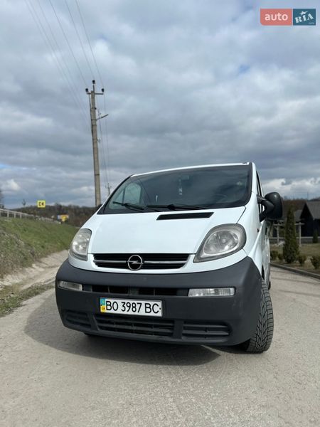 Opel Vivaro 2005