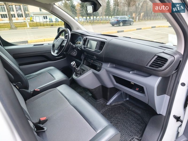 Вантажний фургон Opel Vivaro 2020 в Києві