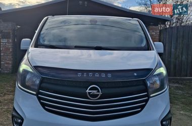 Минивэн Opel Vivaro 2015 в Харькове