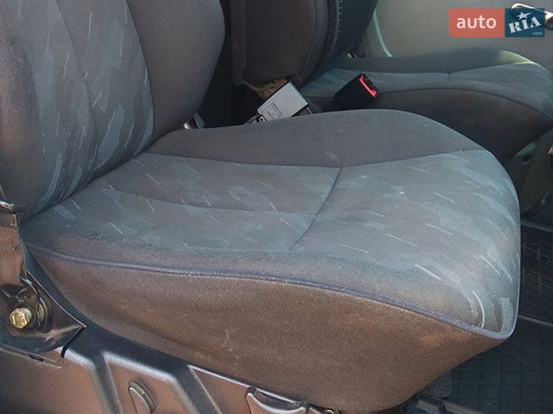 Минивэн Opel Vivaro 2003 в Черновцах