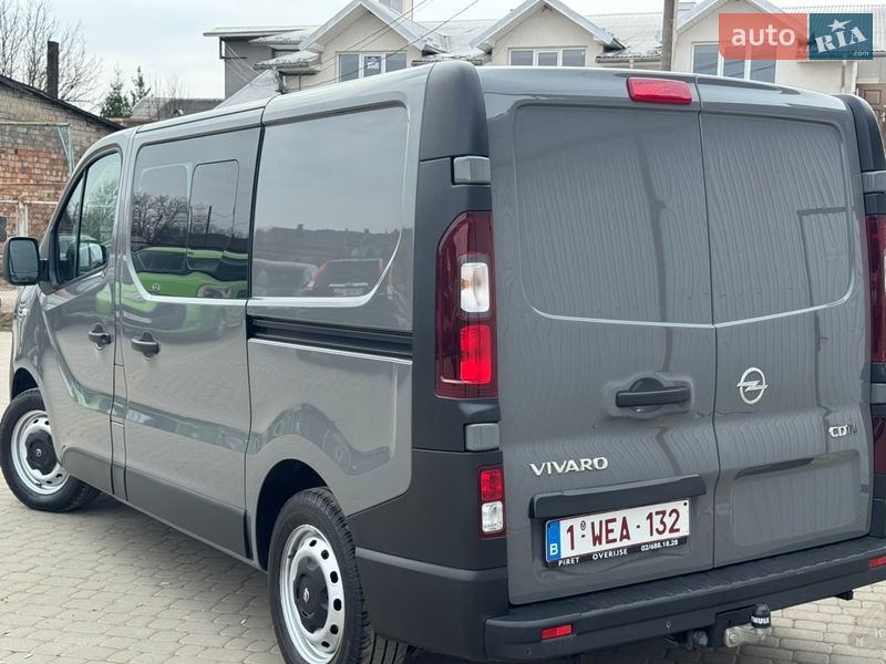 Грузопассажирский фургон Opel Vivaro 2017 в Коломые