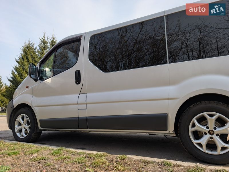 Минивэн Opel Vivaro 2006 в Бердичеве