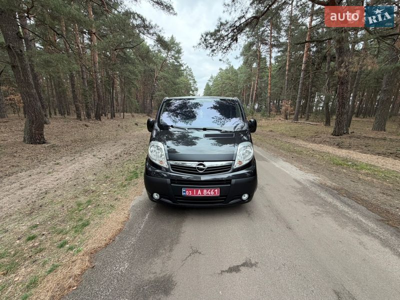 Минивэн Opel Vivaro 2014 в Киеве фото 2 Минивэн Opel Vivaro 2014 в Киеве