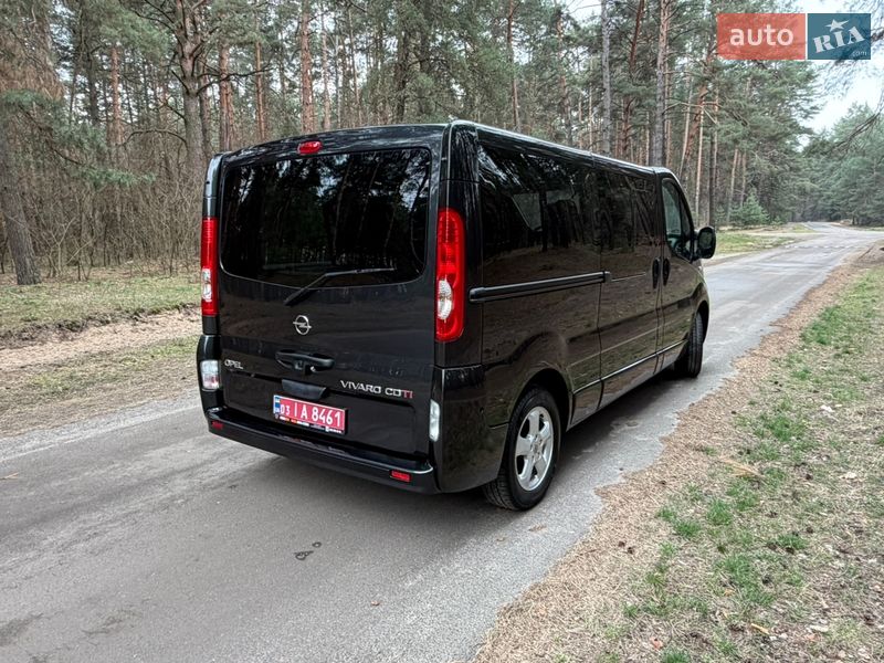 Минивэн Opel Vivaro 2014 в Киеве фото 6 Минивэн Opel Vivaro 2014 в Киеве