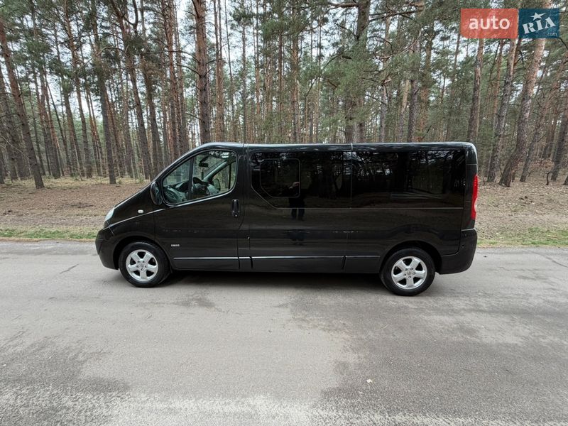 Минивэн Opel Vivaro 2014 в Киеве фото 31 Минивэн Opel Vivaro 2014 в Киеве