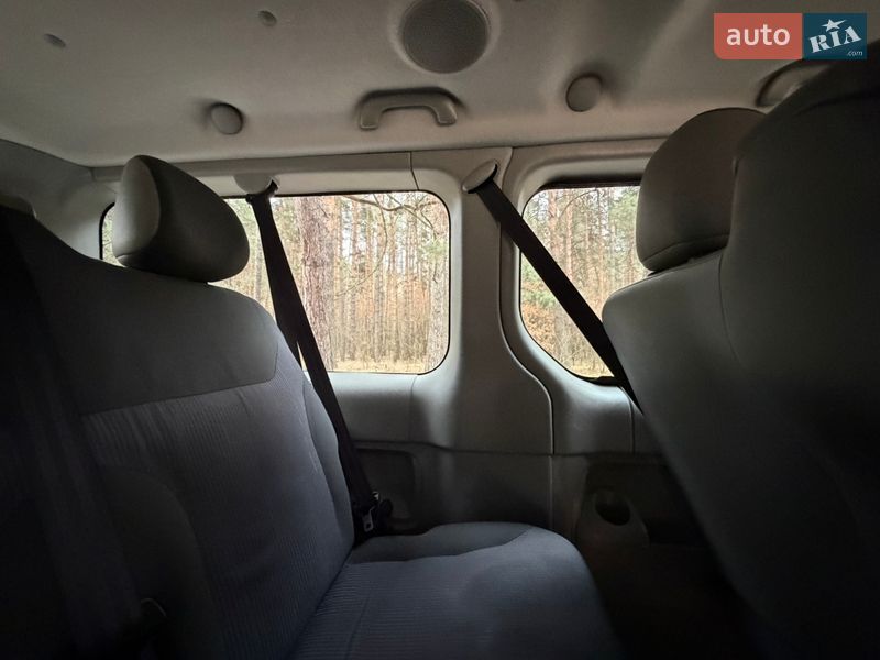 Минивэн Opel Vivaro 2014 в Киеве фото 46 Минивэн Opel Vivaro 2014 в Киеве