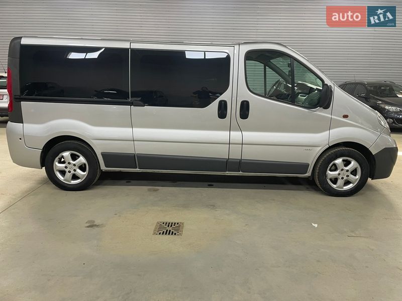 Мінівен Opel Vivaro 2012 в Стрию