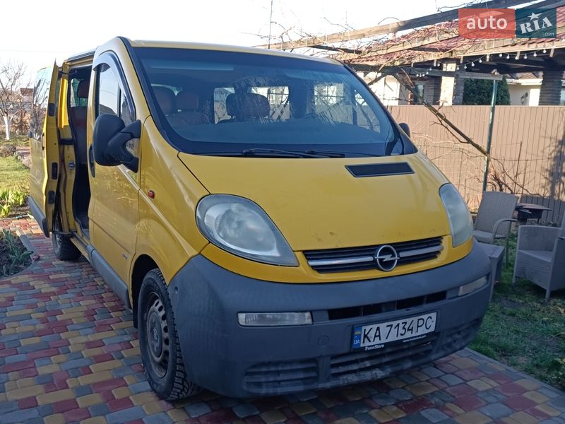 Opel Vivaro 2004