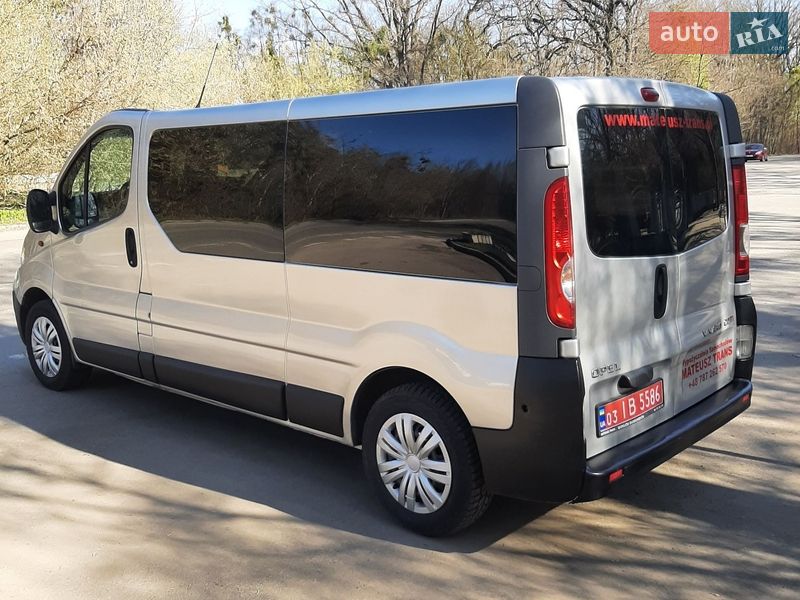 Мінівен Opel Vivaro 2011 в Полтаві
