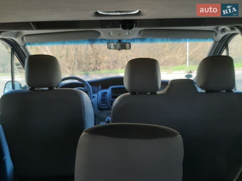 Мінівен Opel Vivaro 2011 в Полтаві