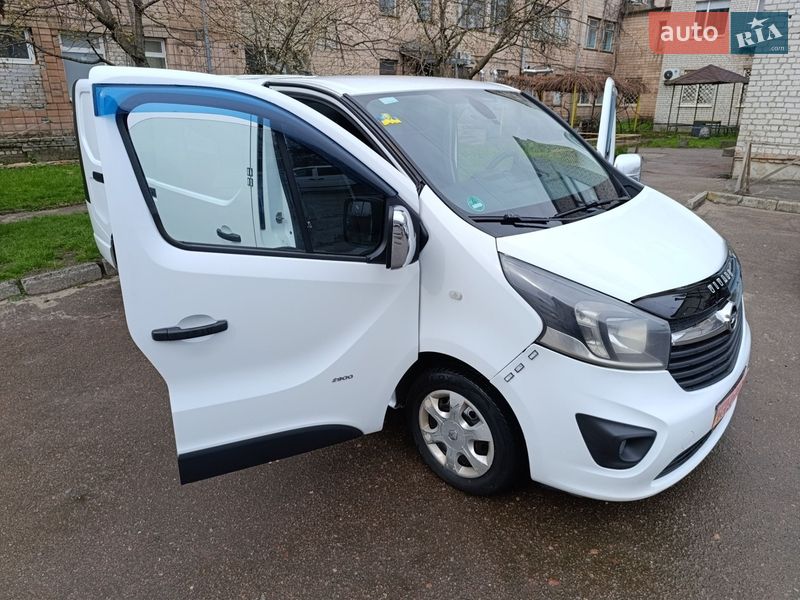 Грузовой фургон Opel Vivaro 2014 в Житомире