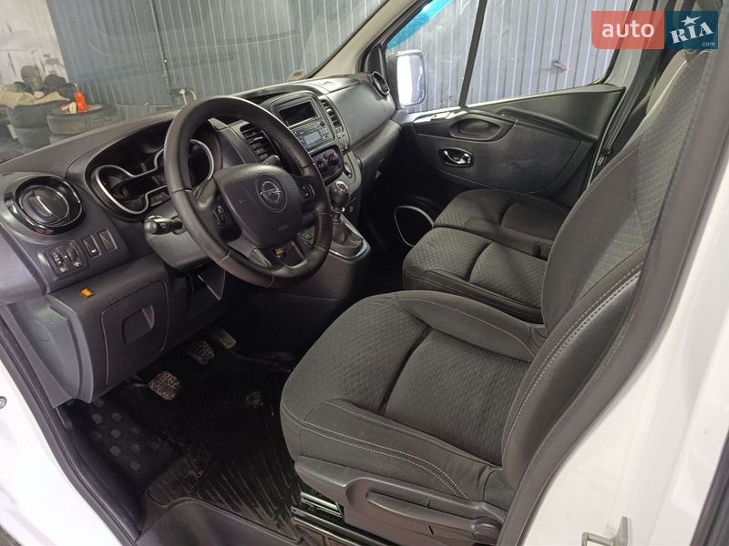 Грузовой фургон Opel Vivaro 2014 в Житомире