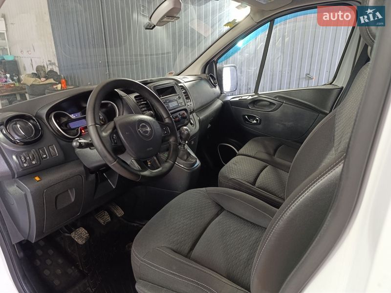 Грузовой фургон Opel Vivaro 2014 в Житомире