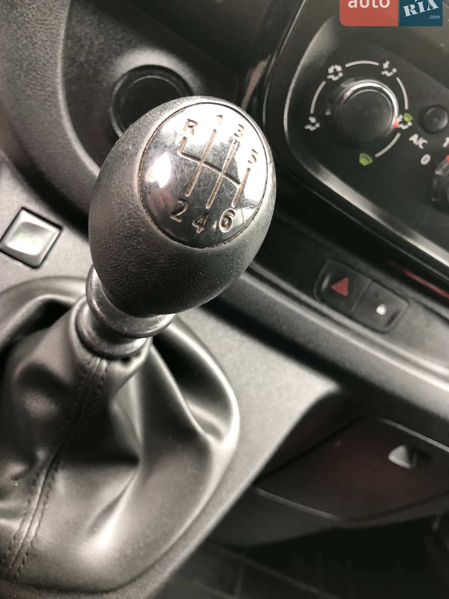 2016 Opel Vivaro - мініатюра 24
