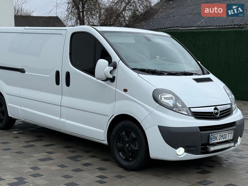 Opel Vivaro 2014