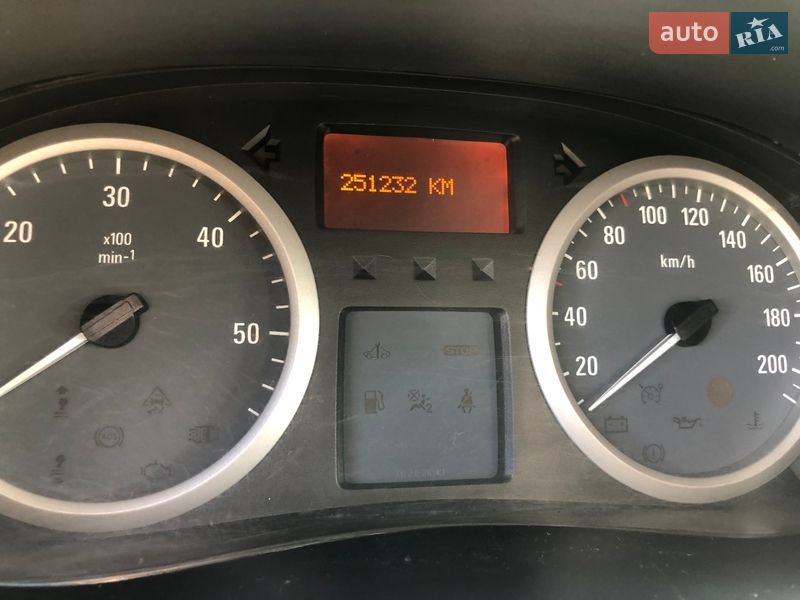 Мінівен Opel Vivaro 2013 в Івано-Франківську фото 27 Мінівен Opel Vivaro 2013 в Івано-Франківську