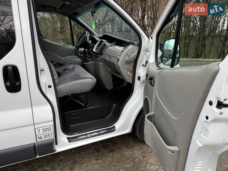 Минивэн Opel Vivaro 2012 в Черновцах фото 14 Минивэн Opel Vivaro 2012 в Черновцах
