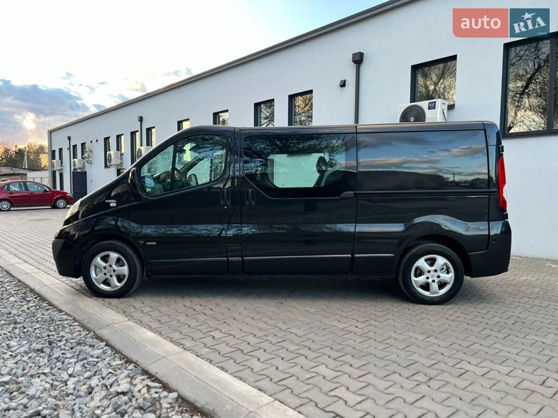 Грузопассажирский фургон Opel Vivaro 2013 в Луцке фото 5 Грузопассажирский фургон Opel Vivaro 2013 в Луцке