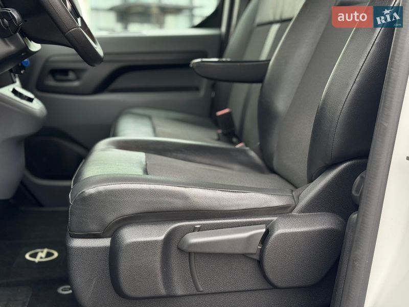 Вантажний фургон Opel Vivaro 2020 в Києві