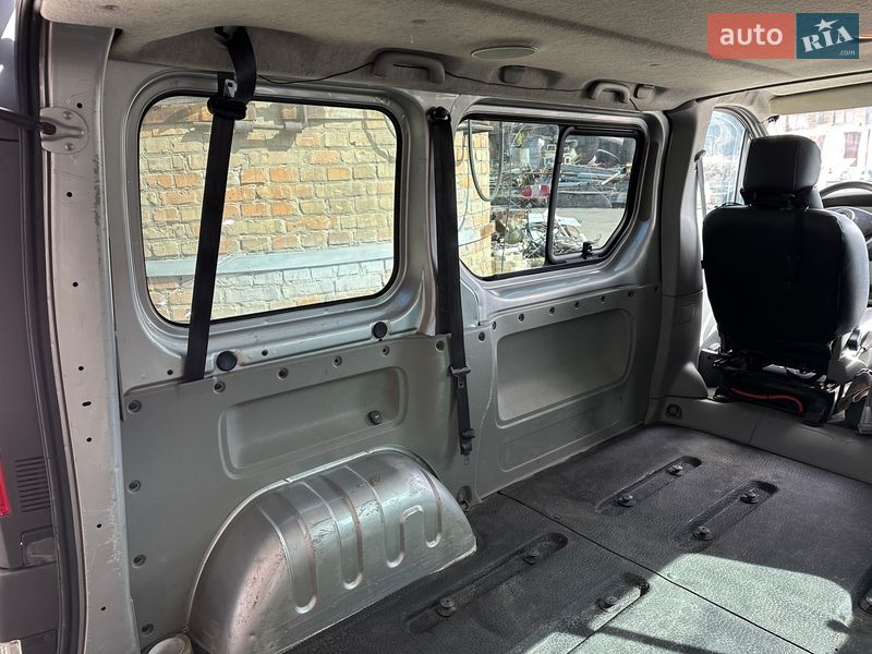 Минивэн Opel Vivaro 2002 в Луцке