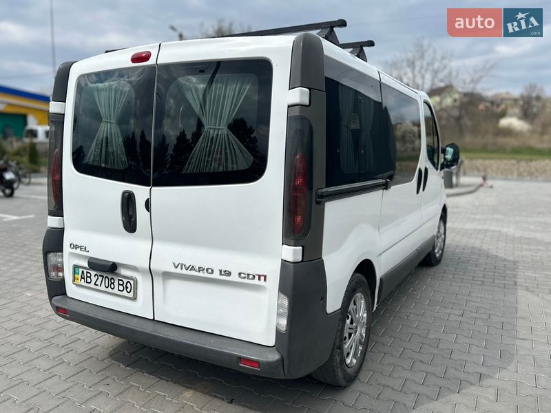 Минивэн Opel Vivaro 2006 в Ямполе