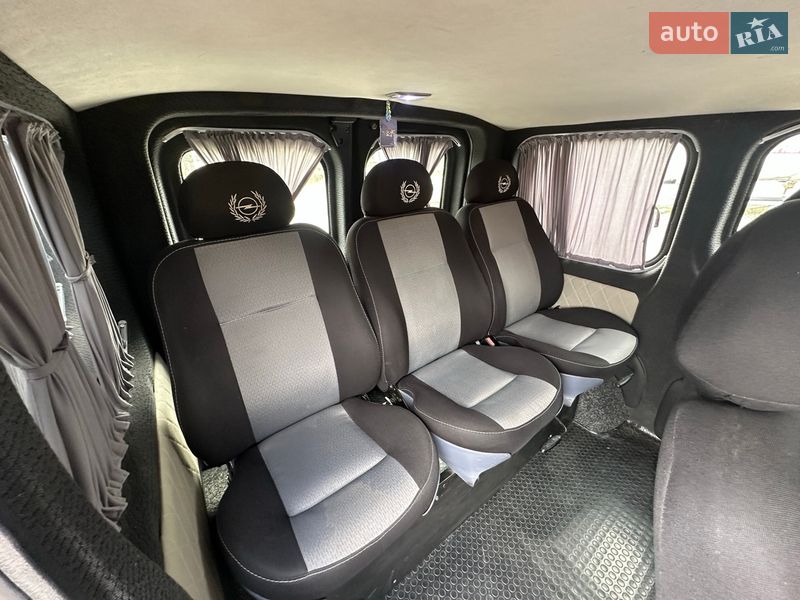 Минивэн Opel Vivaro 2006 в Ямполе