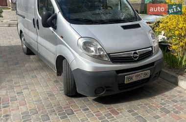 Вантажний фургон Opel Vivaro 2008 в Костопілі