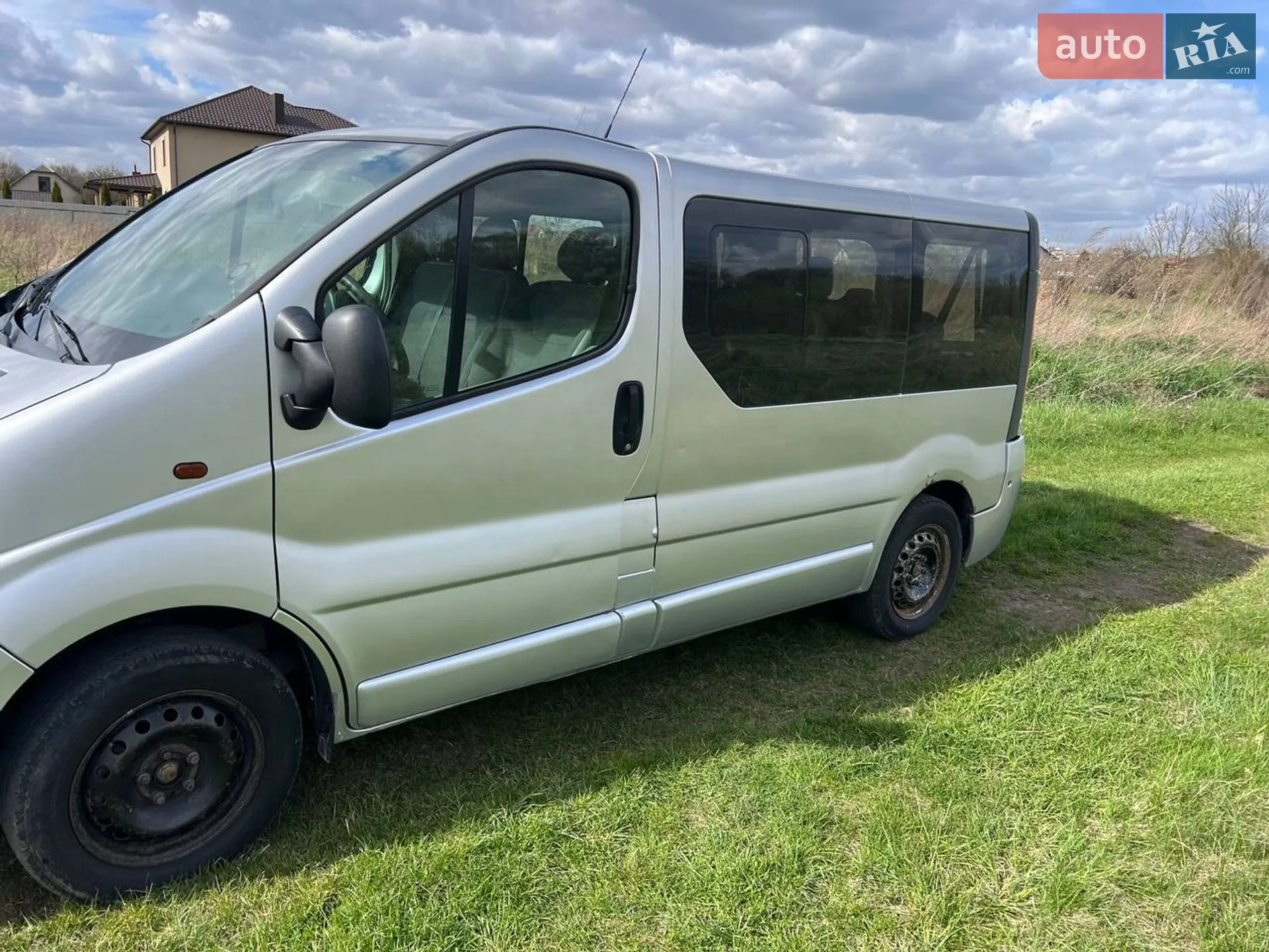 2010 Opel Vivaro - мініатюра 4
