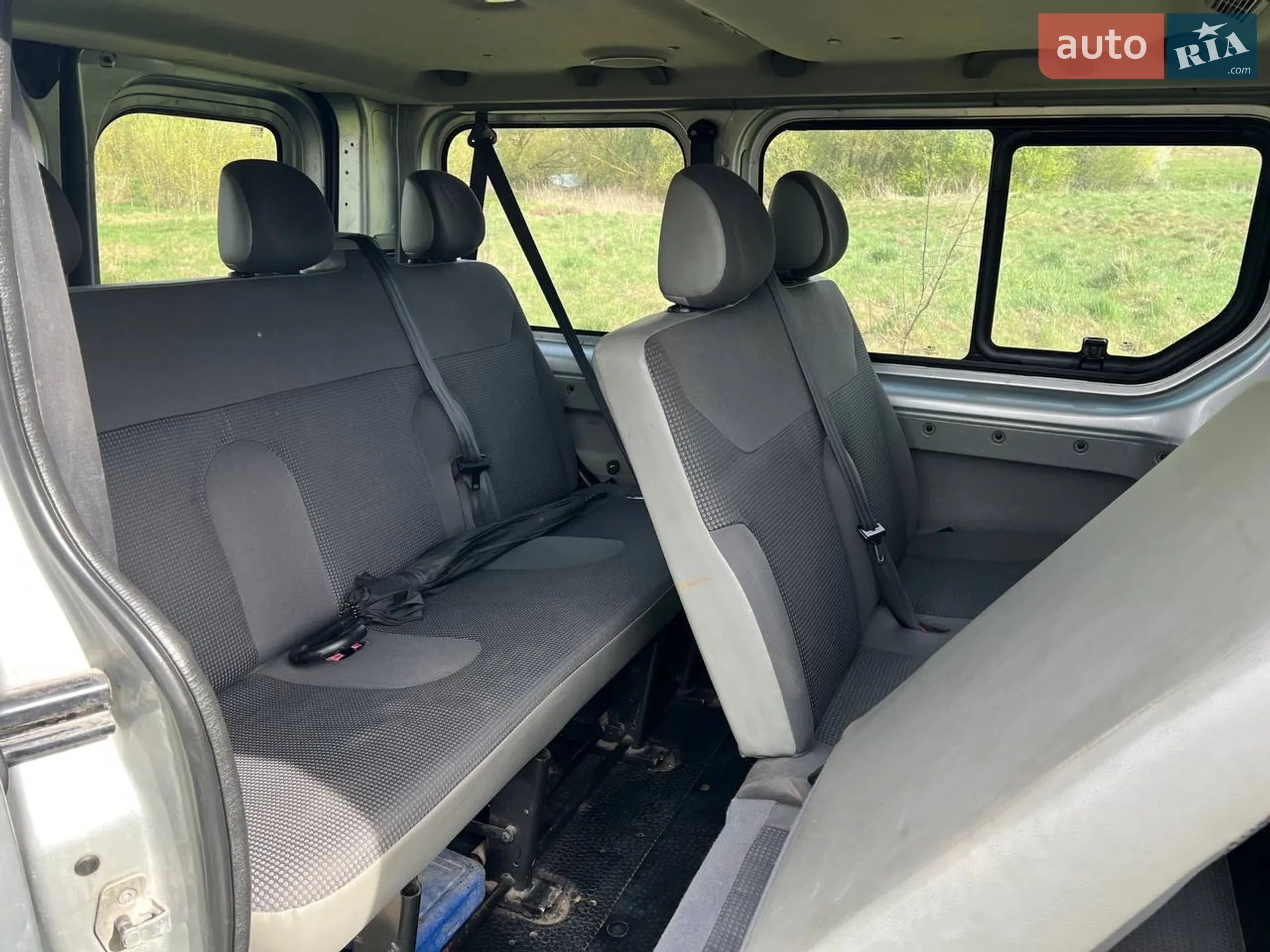 2010 Opel Vivaro - мініатюра 11