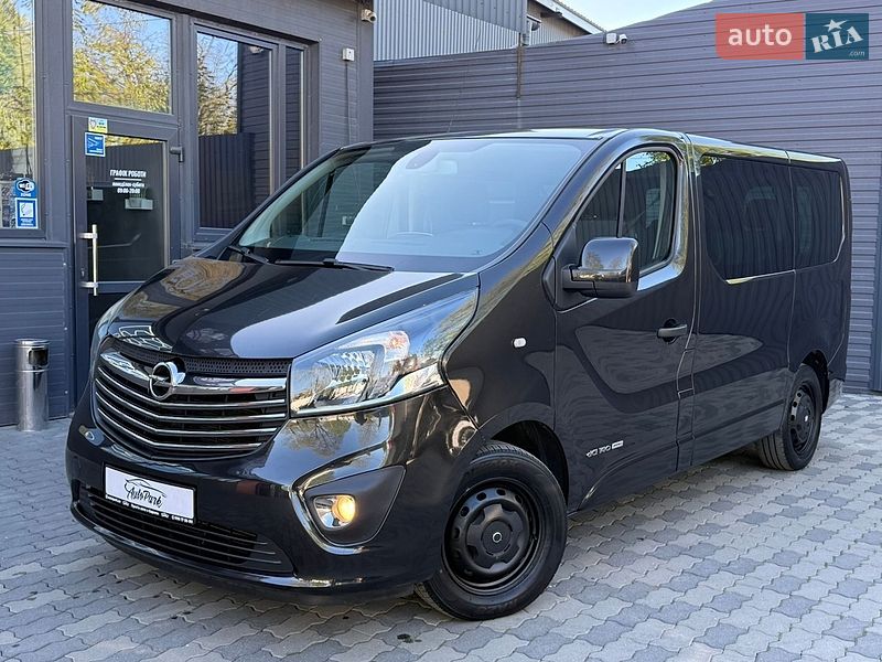 Opel Vivaro 2015