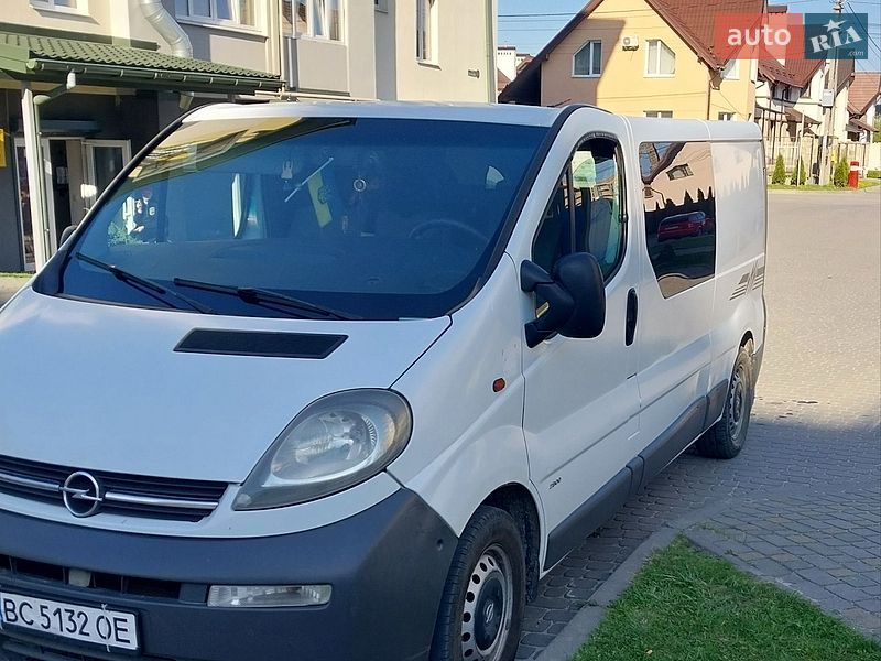 Opel Vivaro 2002