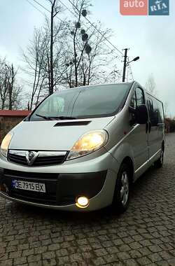 Грузопассажирский фургон Opel Vivaro 2012 в Черновцах