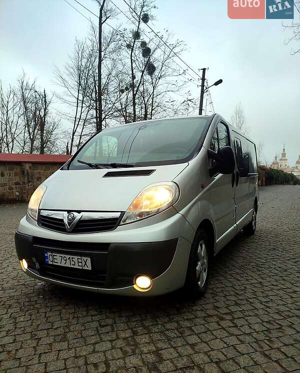 Opel Vivaro 2012