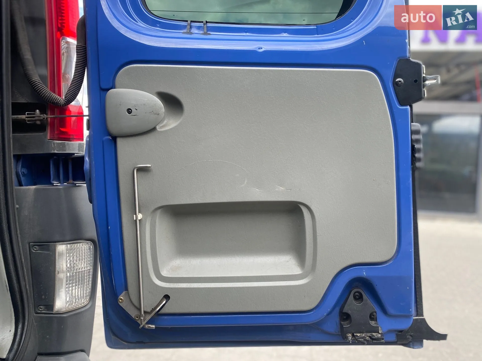 2010 Opel Vivaro - мініатюра 45