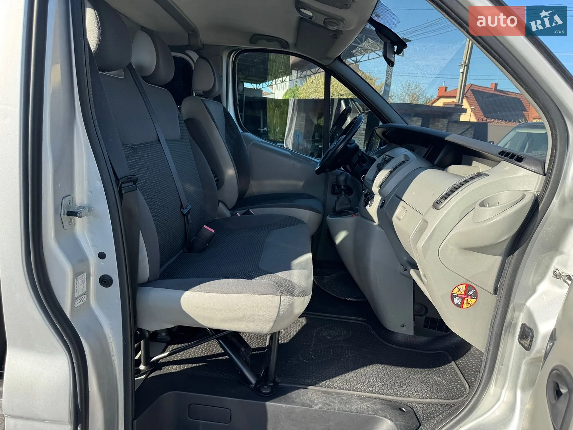 2010 Opel Vivaro - мініатюра 18