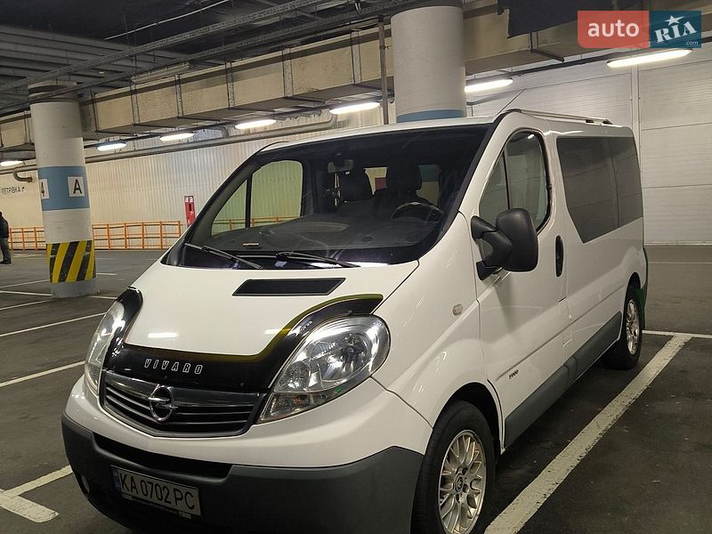 Opel Vivaro 2011